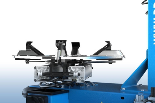 Self-centering 4-fold clamping jaw system