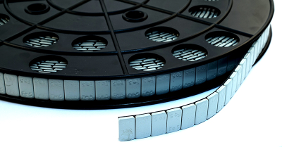 Poids sur pneus poids adh&eacute;sifs de voiture Jantes en aluminium roulent en acier (Fe) h. H = 4mm b.19mm 6 kg (1200x5g) &quot;Made in EU&quot; 1200 Pieces 6000g (gris / argent)