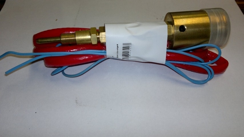 Branchement pour lampe de poche avec robinet de gaz pour poste à souder MIG / MAG P2050 (+)