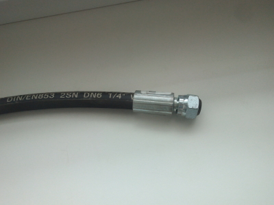 Hydraulikschlauch 1/4 Zoll O01 - I01 L: 390 mm Verteiler - Zylinder 1 f&uuml;r RP-8500